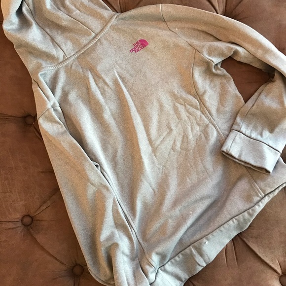 North face hoodie - Picture 3 of 3